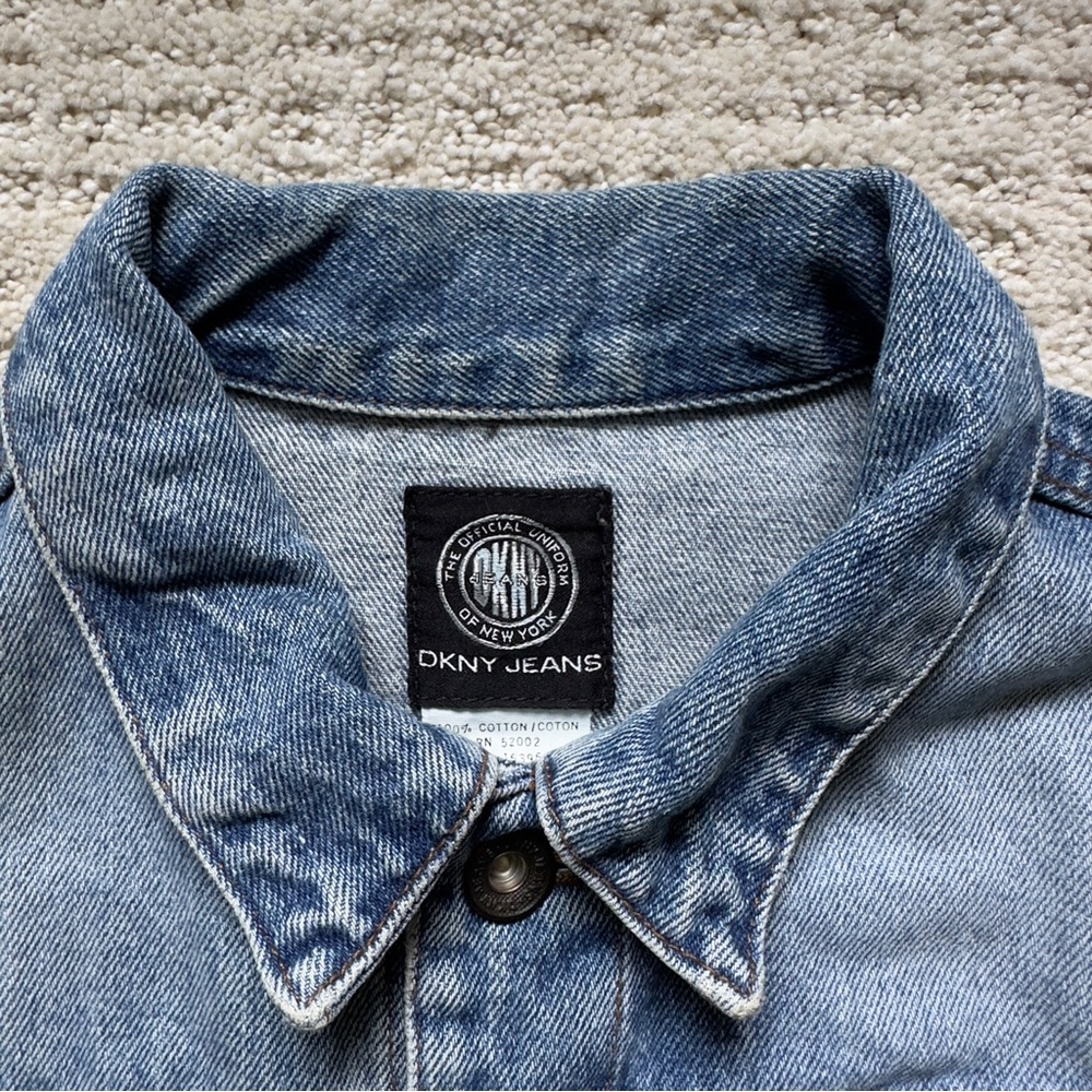 VIntage 90's DKNY Jeans Fitted Denim Jacket - Picture 4 of 9